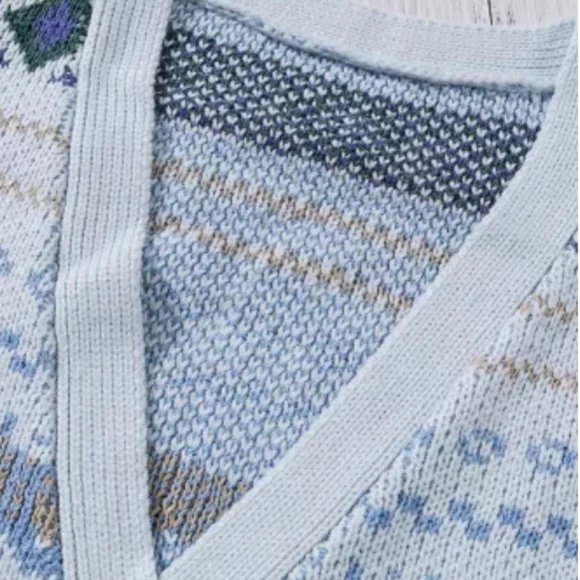 New boutique Aztec toggle cardigan - Picture 6 of 16